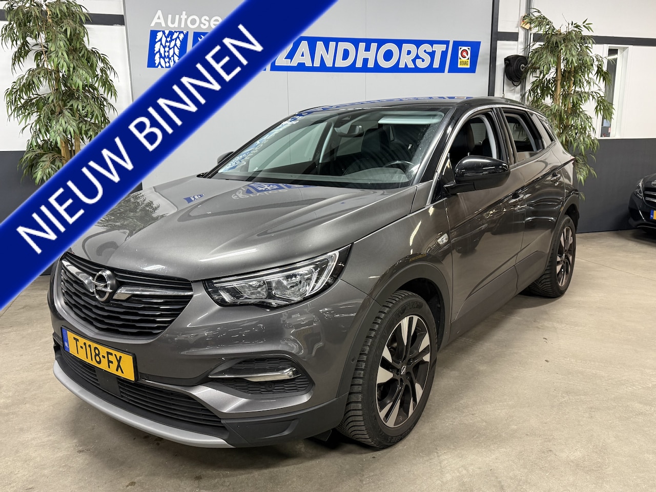 Opel Grandland X - 1.2 Turbo Ultimate 1.2 Turbo Ultimate - AutoWereld.nl
