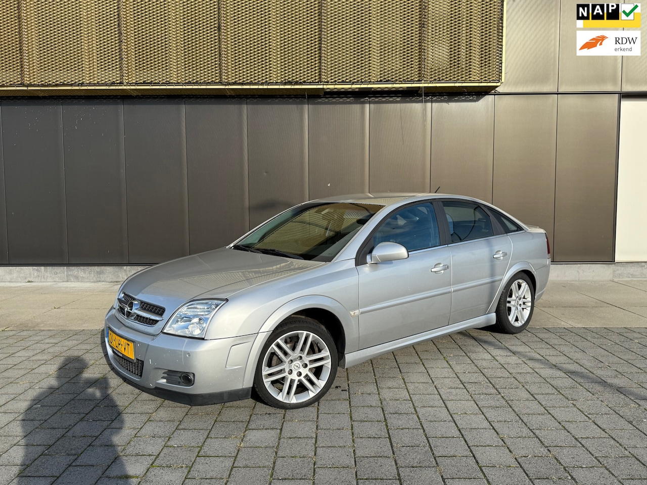 Opel Vectra GTS - 2.2-16V Elegance | Airco | Nwe APK |Cruise|PDC - AutoWereld.nl