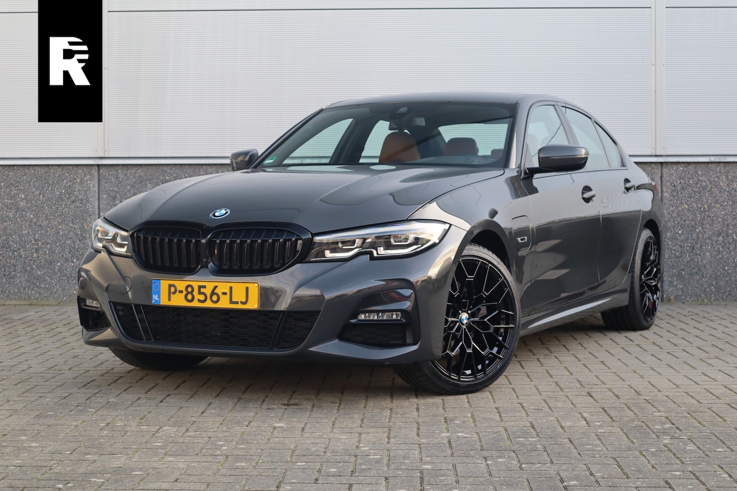 BMW 3-serie - M-Sport M Schaalstoelen / Dravit Grau / HiFi / Camera / - AutoWereld.nl