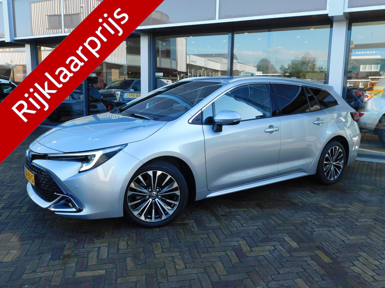 Toyota Corolla Touring Sports - Hybrid 140 Dynamic - AutoWereld.nl