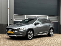 Volvo V60 Cross Country - 2.0 D3 Summum bj.2016 Camera|Leder|Trekhaak|Navi