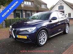 Alfa Romeo Stelvio - 2.0T AWD First Edition PANODAK/DAB/CAMERA/MEMORY/NAVI