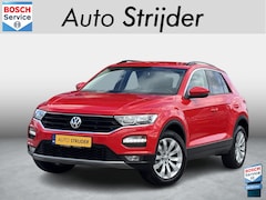 Volkswagen T-Roc - 1.0 TSI Style LM17| | App-Connect | Climatronic | 4-seizoensbanden