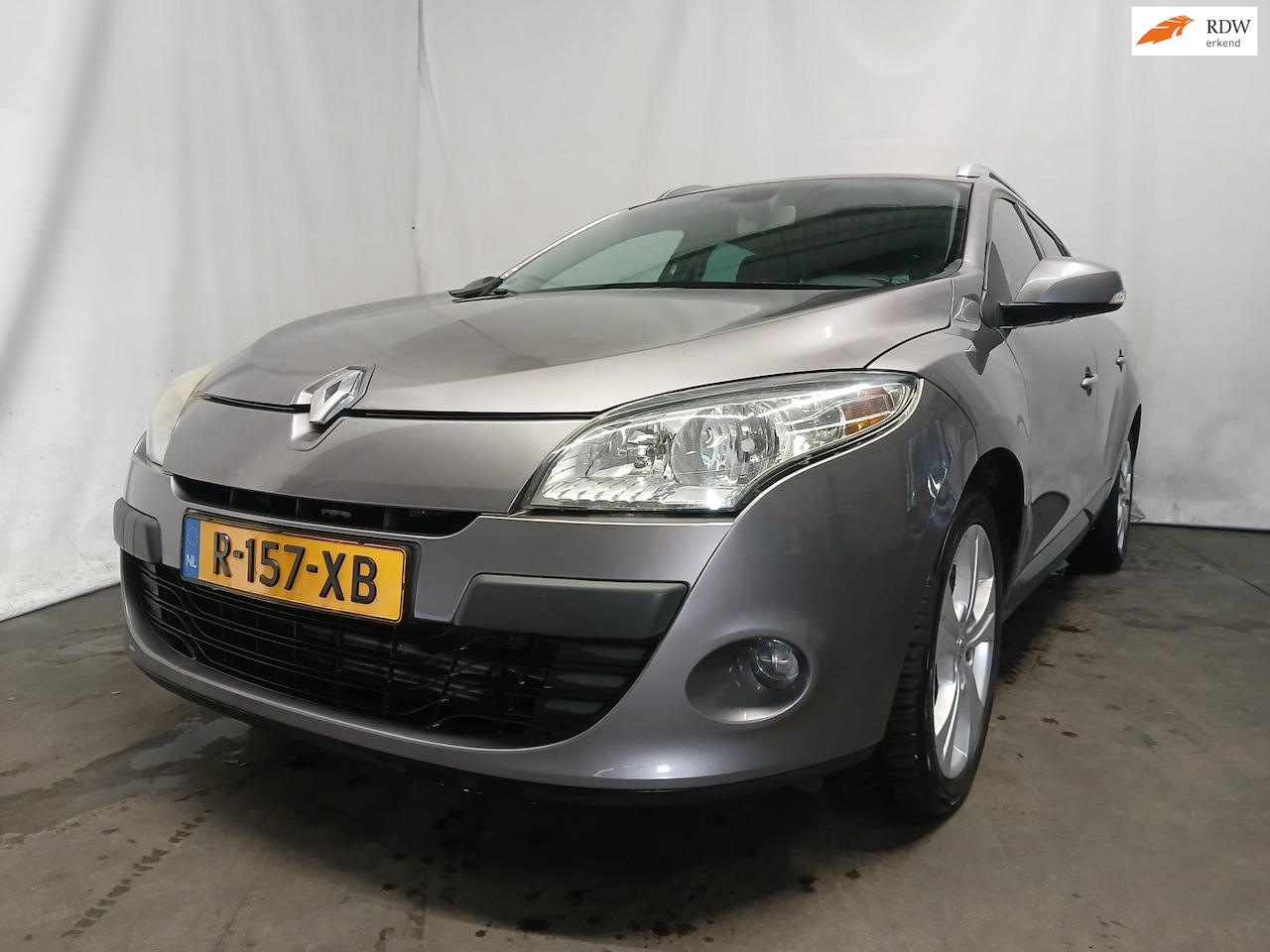 Renault Mégane Estate - 1.4 TCe Privilége SCHADEAUTO!! - AutoWereld.nl