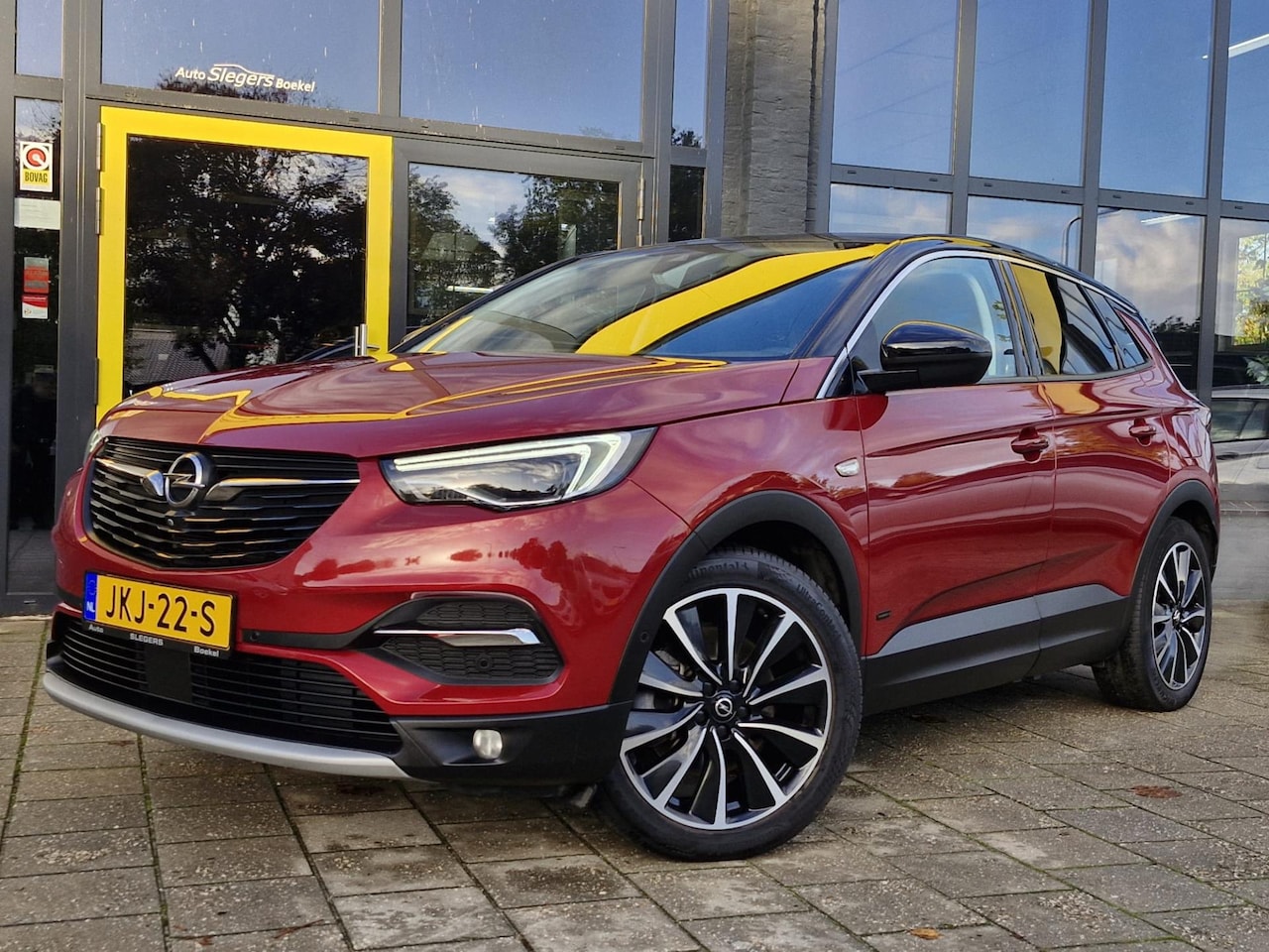 Opel Grandland X - 1.6 Turbo Hybrid4 Ultimate Automaat 300PK | Trekhaak | Stoelvent + Verw | Camera V + A | P - AutoWereld.nl