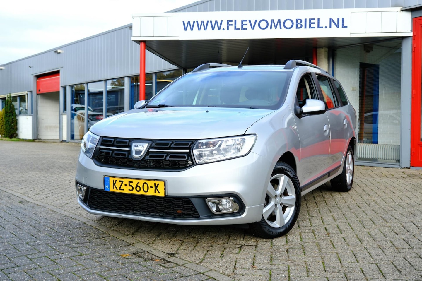 Dacia Logan MCV - 0.9 TCe Laureate Navi|Airco|LMV - AutoWereld.nl