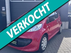 Peugeot 107 - 1.0-12V XR