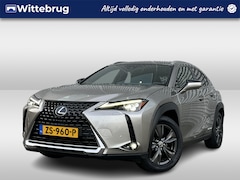 Lexus UX - 250h First Edition / Navigatie / Alcantara / Camera / Parkeersensoren V+A / Climate contro