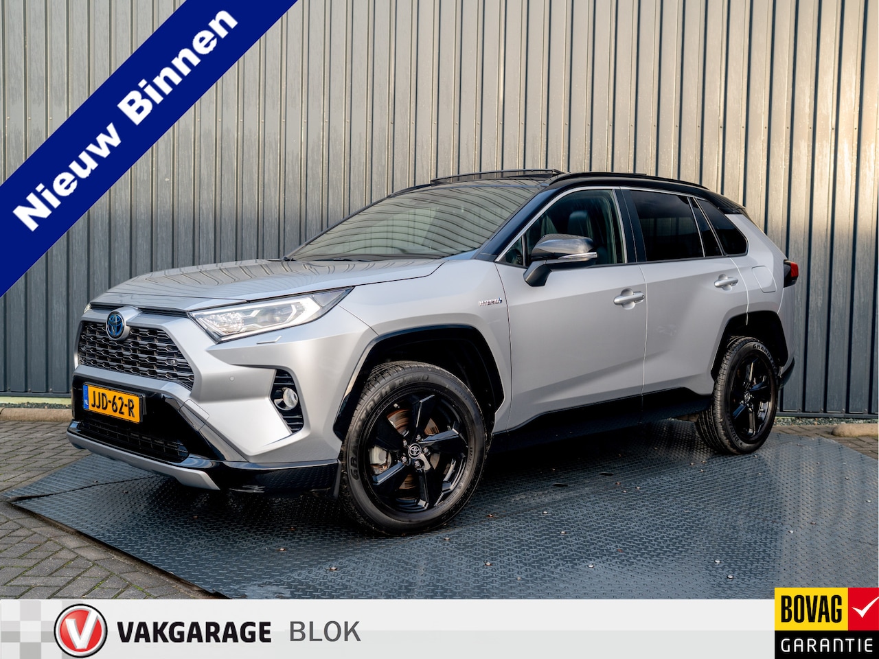 Toyota RAV4 - 2.5 Hybrid Black Edition | Panodak | Stoel & Stuur verw. | Prijs Rijklaar!! - AutoWereld.nl