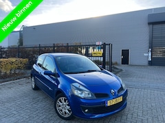 Renault Clio - 1.2 TCE Collection Stoelverwarming
