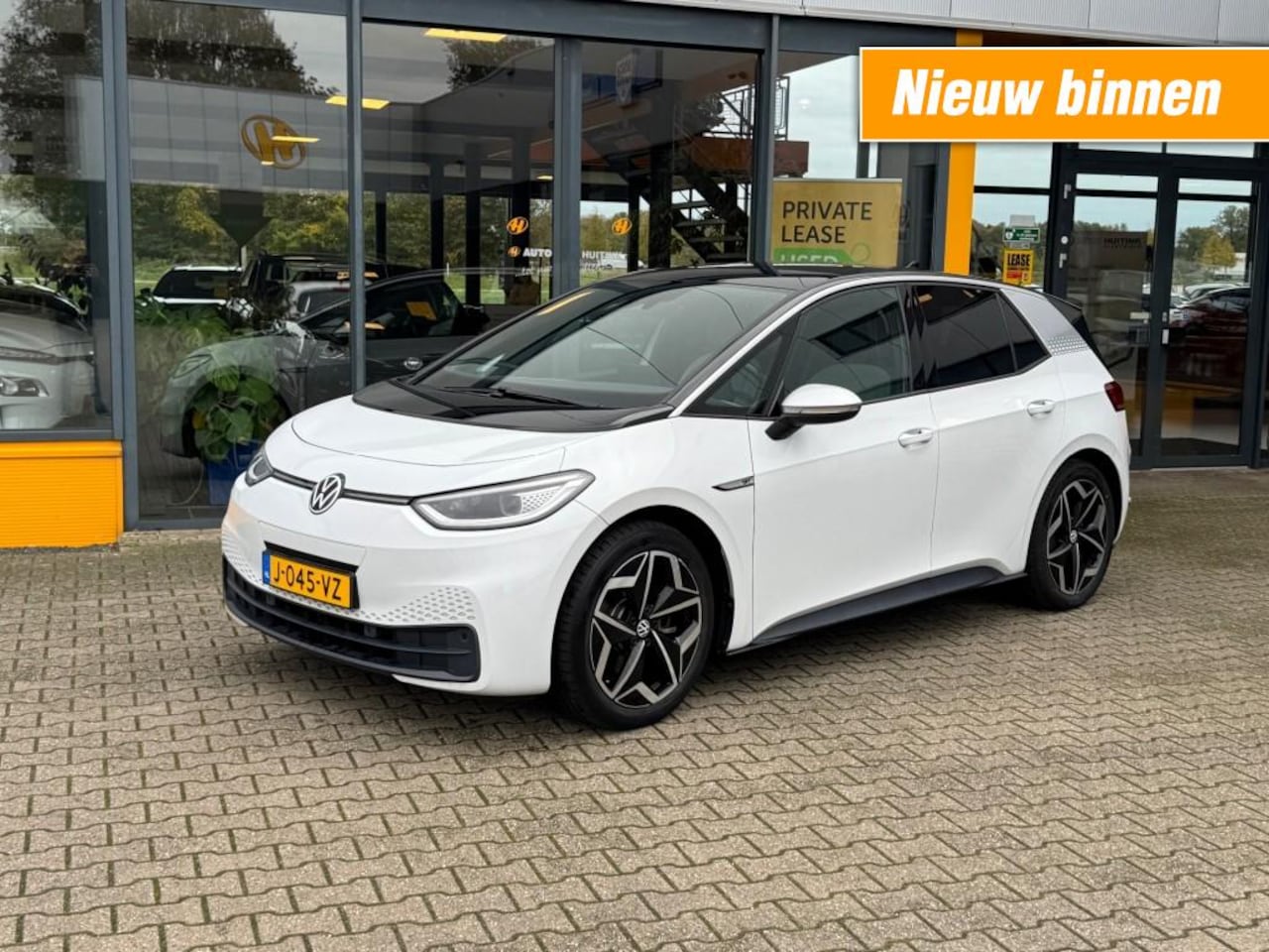 Volkswagen ID.3 - First Plus 58 KWH - Navi - camera - stoelverwarming - AutoWereld.nl