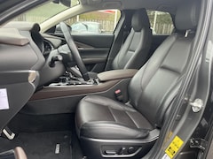 Mazda CX-30 - 2.0 e-SkyActiv-X M Hybrid Luxury | Automaat | i-Activesense Pack | Trekhaak |