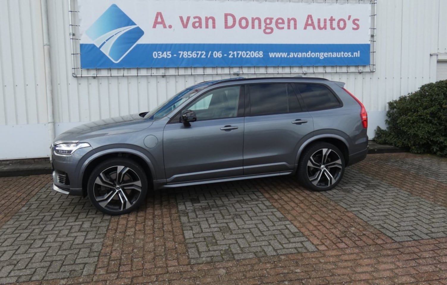 Volvo XC90 - 2.0 T8 AWD R-DESIGN,Pano,ACC,360,DealerOH,Trhaak - AutoWereld.nl