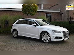 Audi A3 Sportback - 1.4 e-tron Attraction Pro Line plus 204 PK Keyless S-Line Stuur LED PDC 17''