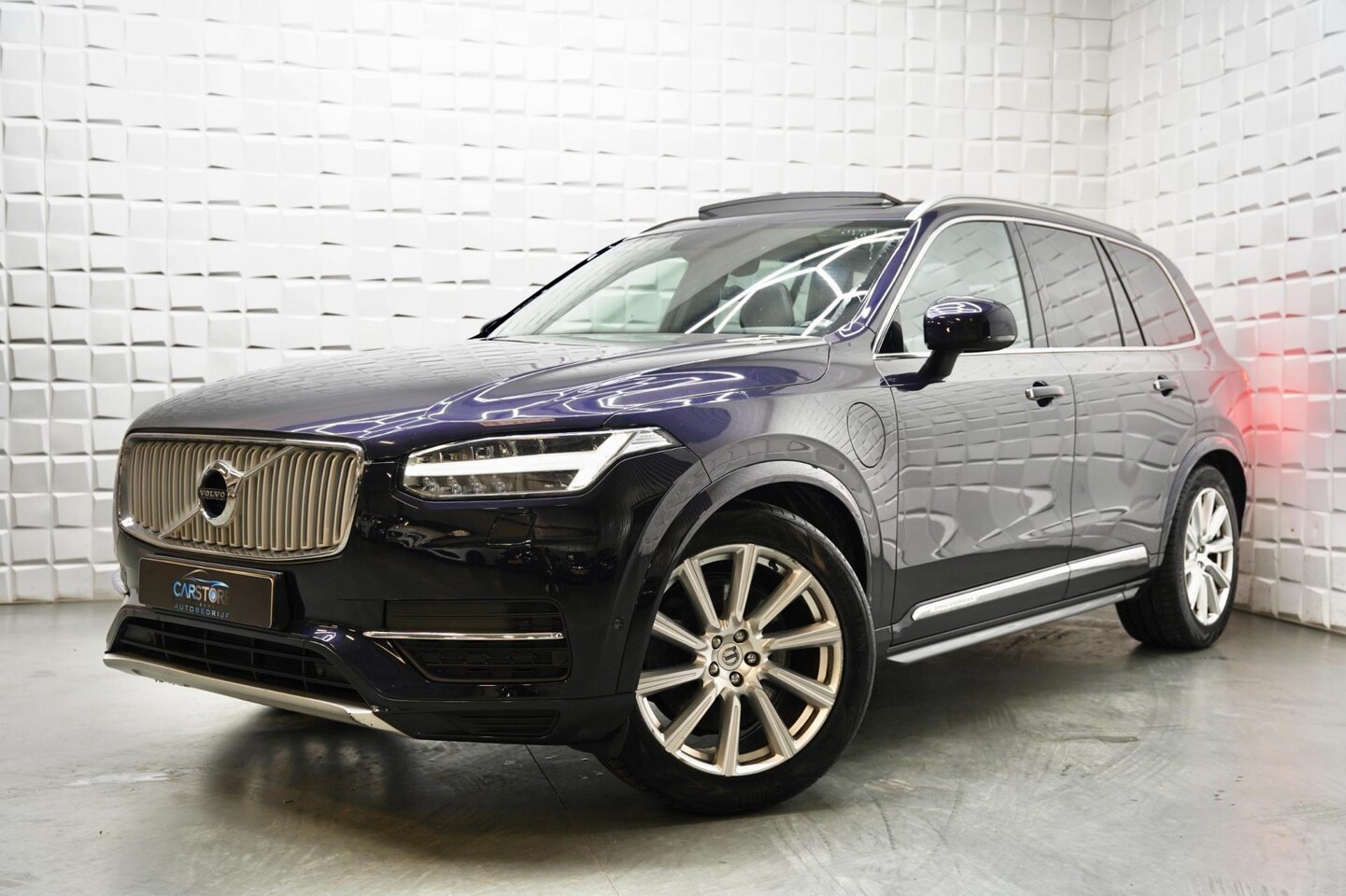 Volvo XC90 - 2.0 T8 Twin Engine AWD Inscription PANO LEER TREKH - AutoWereld.nl