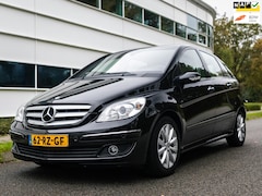 Mercedes-Benz B-klasse - 200 Turbo Automaat, NAP, Leer, Stoelvw, Trekhaak