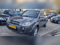 Hyundai Tucson - 2.7i V6 4WD Style