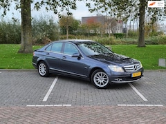 Mercedes-Benz C-klasse - 180 CGI BlueEFFICIENCY Avantgarde / Xenon / Parkeersensoren / Stoelverwarming