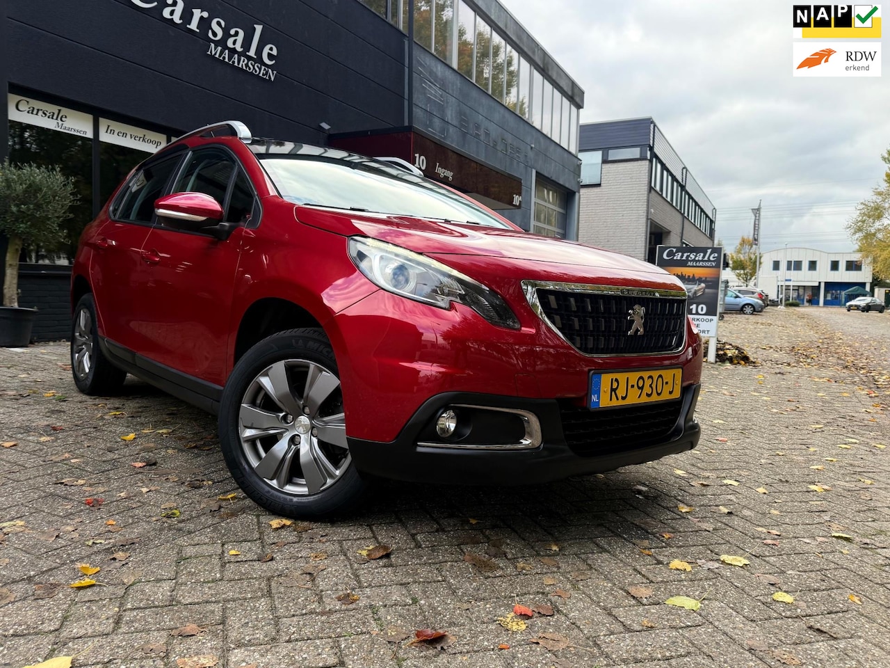 Peugeot 2008 - 1.2 PureTech glas dak metallic - AutoWereld.nl