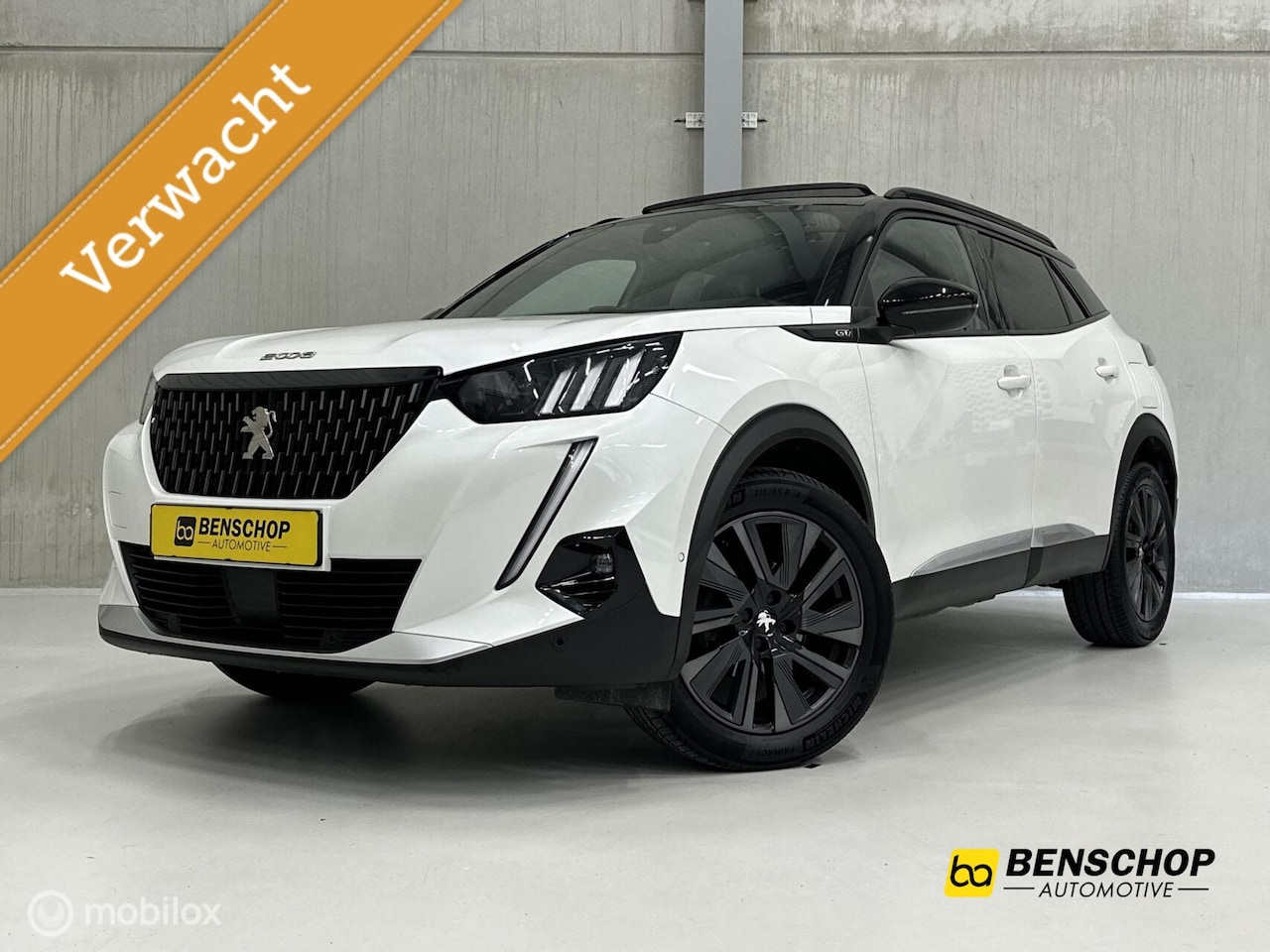 Peugeot 2008 - 1.2 GT Pack Panodak Navi Carplay Virtual Radar Cruise control - AutoWereld.nl