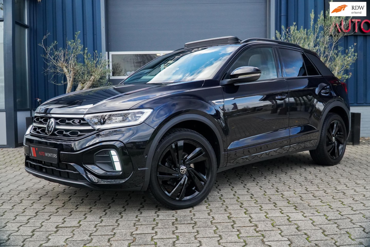 Volkswagen T-Roc - 1.5 TSI R-Line 150PK! PANO|VIRTUAL|BEATS - AutoWereld.nl