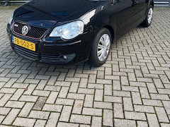 Volkswagen Polo - 1.4-16V Trendline