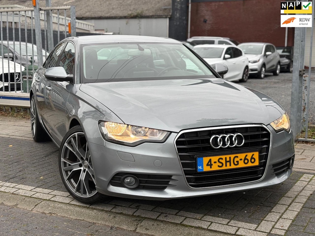 Audi A6 Limousine - 2.0 TFSI Business Edition | Nederlandse Auto | 20” LMV | Trekhaak | Keyless entry | - AutoWereld.nl