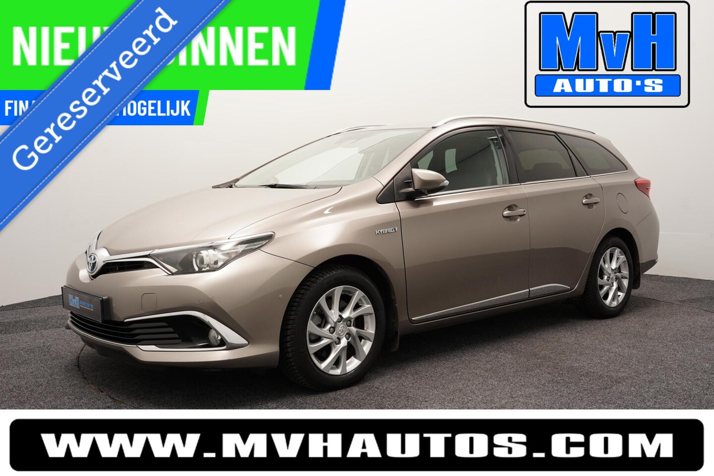 Toyota Auris - 1.8 Hybrid Executive|STOELVERW|TREKH|LEER|CAMERA - AutoWereld.nl