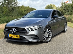 Mercedes-Benz A-klasse - 200 Premium Plus AMG pakket/19''/Camera/Cruise