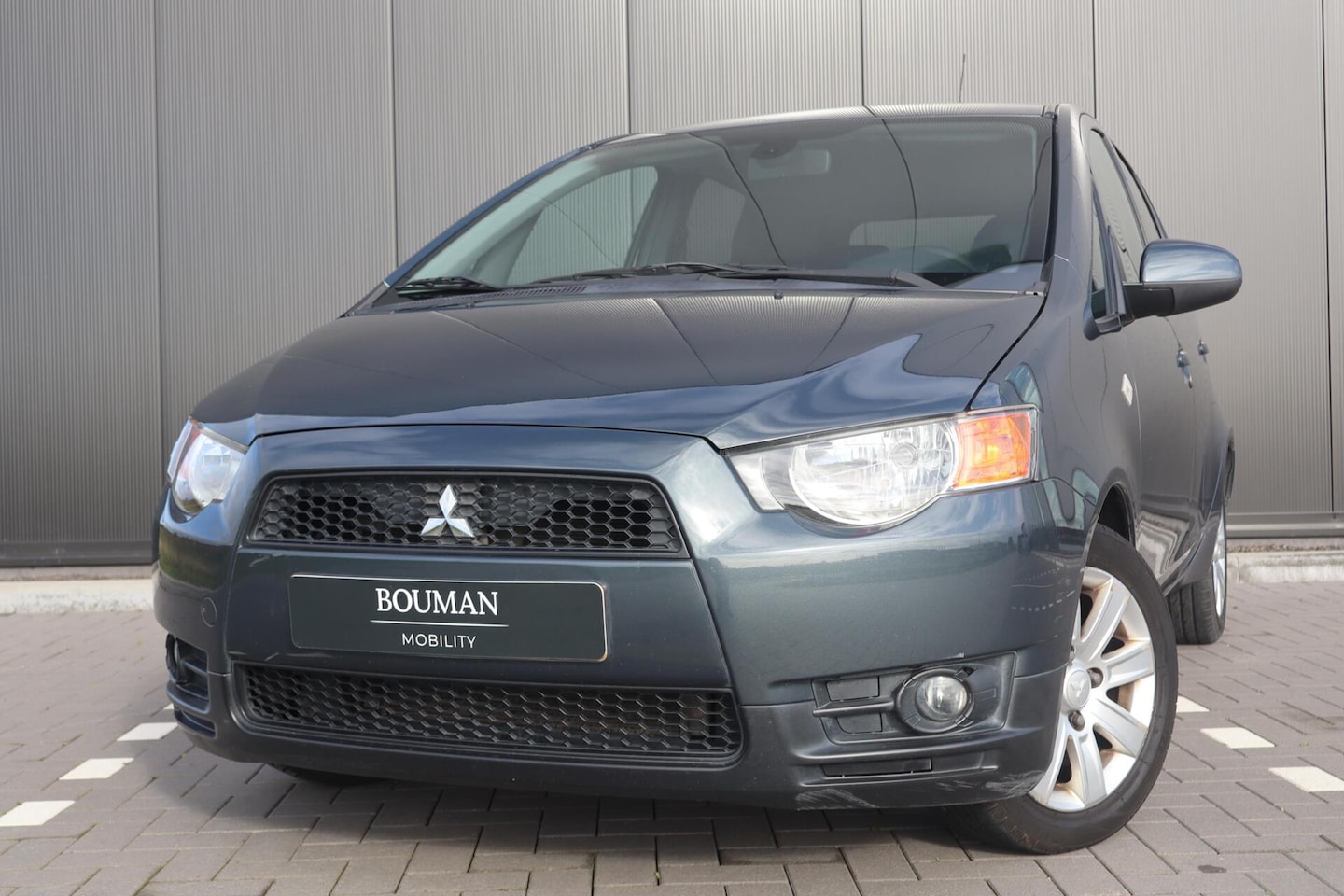 Mitsubishi Colt - 1.3 35 JAHRE, METALLIC, AIRCO, PDC, 5DEURS - AutoWereld.nl