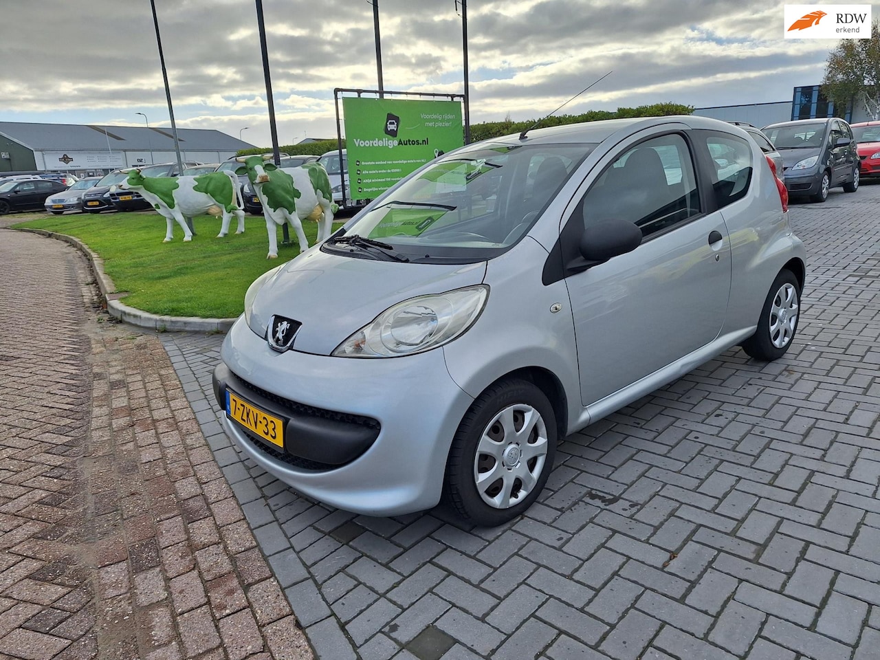 Peugeot 107 - 1.0-12V XR / Super zuinig / APK oktober 2026 - AutoWereld.nl