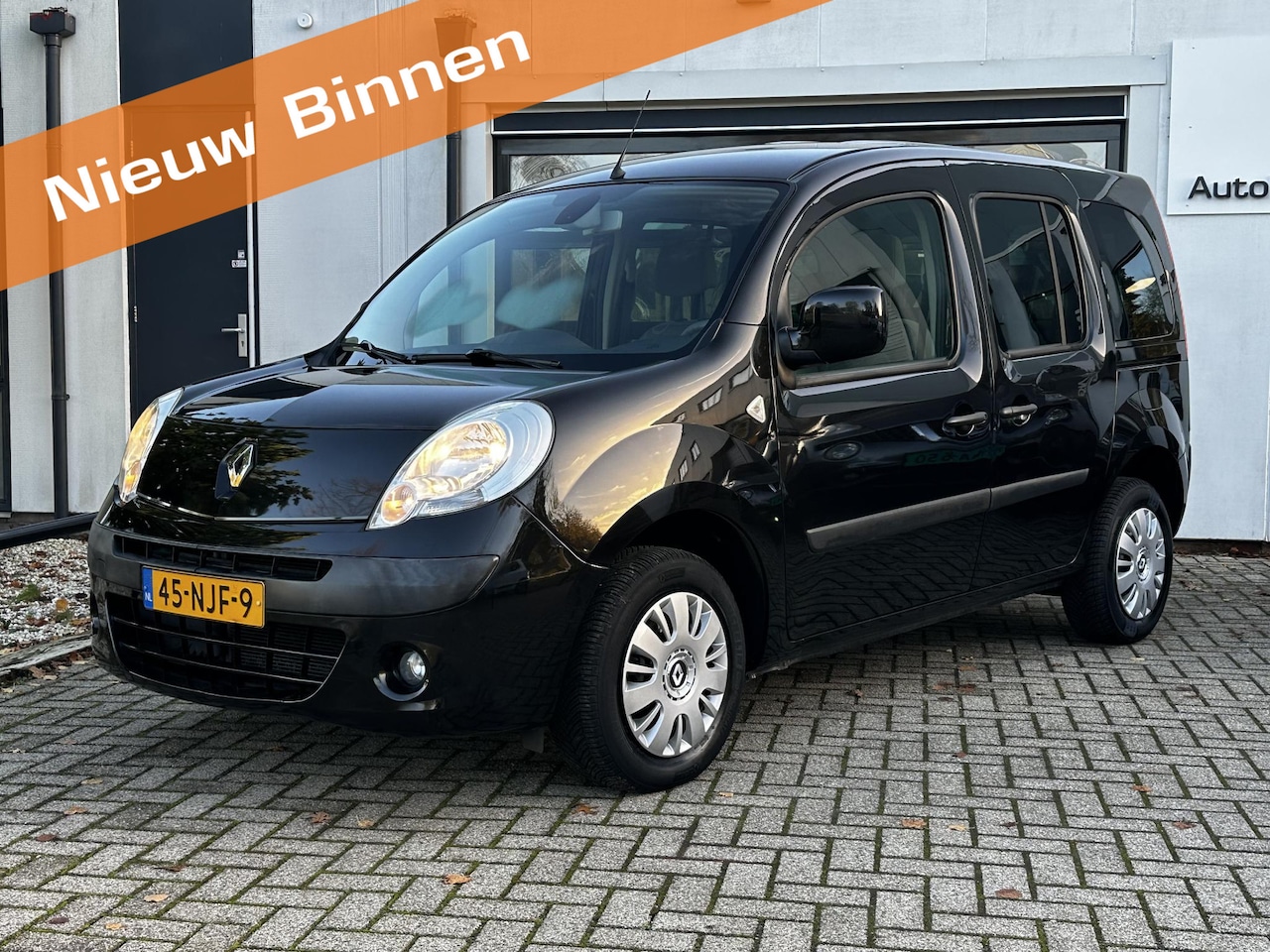 Renault Kangoo Family - 1.6-16V Expression Automaat | Cruise | Airco | 2x Schuifdeur - AutoWereld.nl