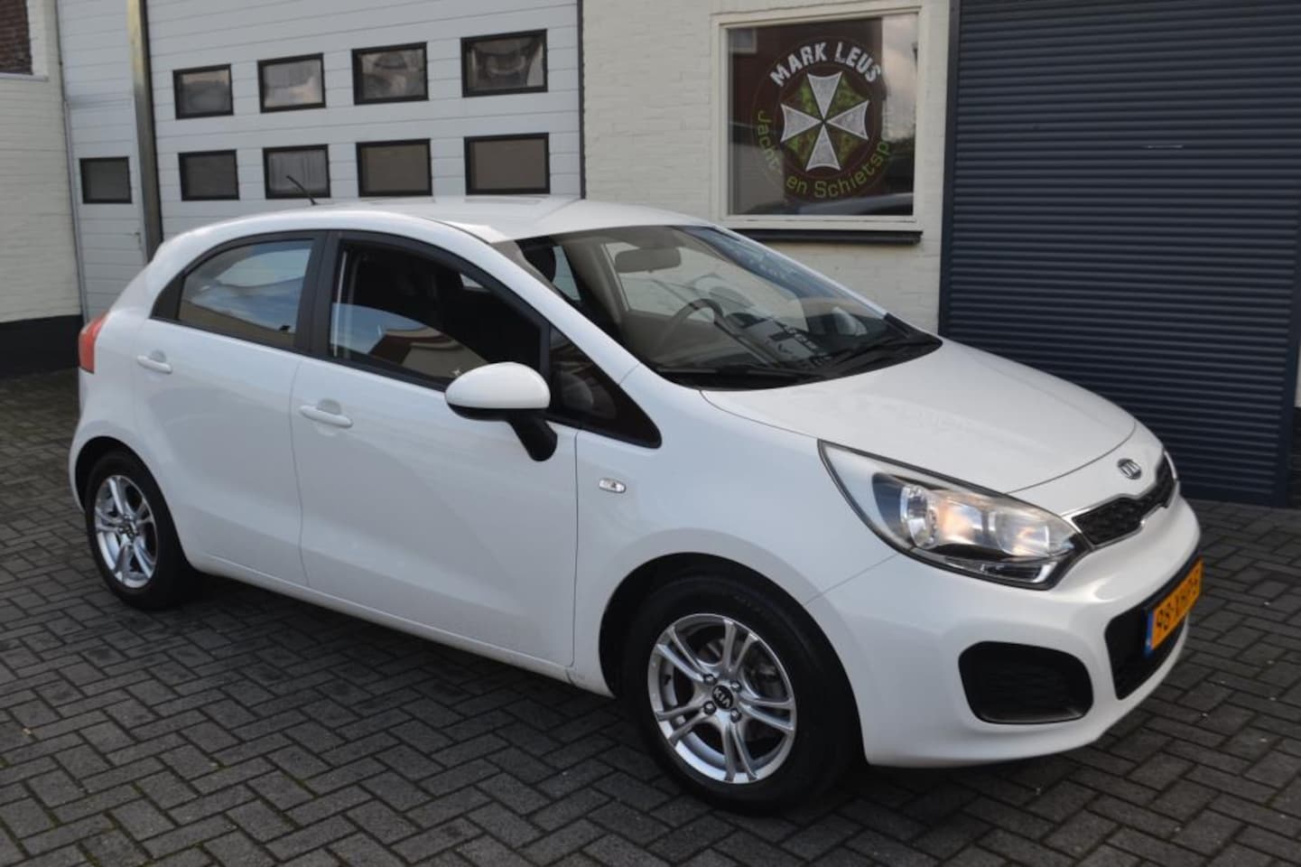 Kia Rio - 1.2 CVVT Comfort Pack 5 deurs/Afn.Trekhaak - AutoWereld.nl