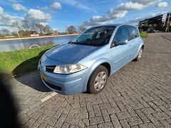 Renault Mégane - 1.6-16V Business Line