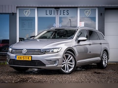 Volkswagen Passat Variant - 1.4 TSI GTE Highline I Panorama I Elek.Trekhaak I Camera I ACC I 1e-eig. I Dealer-onderhou