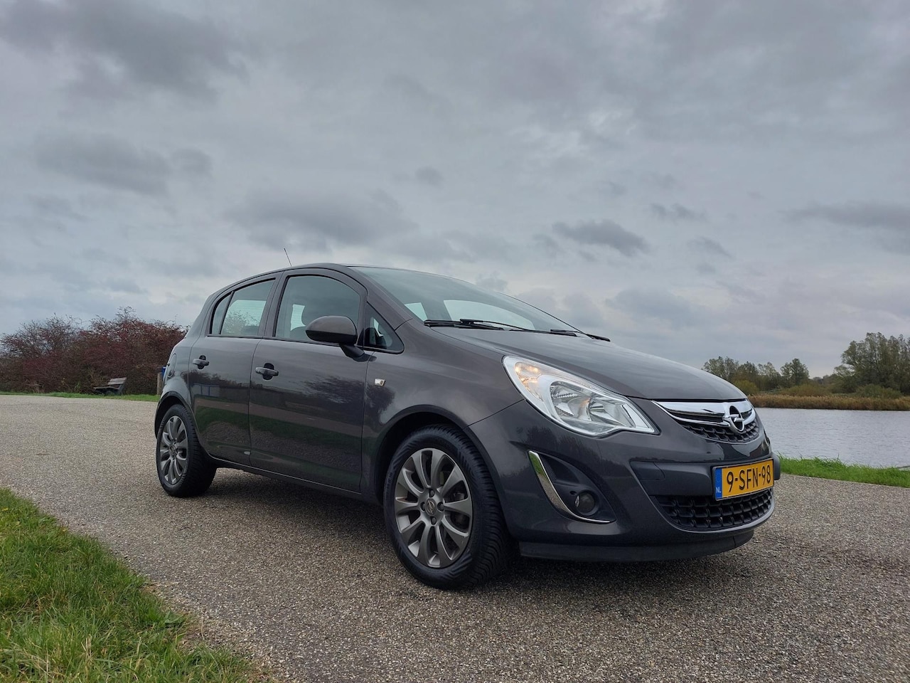 Opel Corsa - 1.2-16V Berlin. 47979 KM!! AIRCO! - AutoWereld.nl