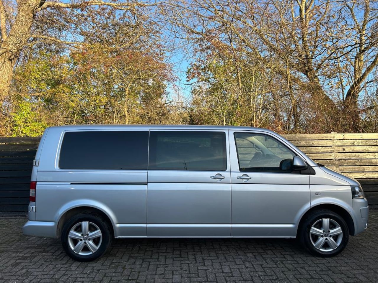 Volkswagen Transporter - 2.0 TDI L2H1 DC Comfortline 2.0 TDI L2H1 DC Comfortline - AutoWereld.nl