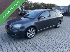 Toyota Avensis Wagon - 2.0 VVTi Executive