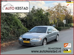 Volvo S60 - 2.4 Drivers Edition XENON/LEDER/CLIMA/CARPLAY