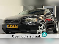 Volvo S40 - 2.4 Elan|NAP|NweAPK|Stage1 180PK|Bluetooth|Trekhaak|Cruise