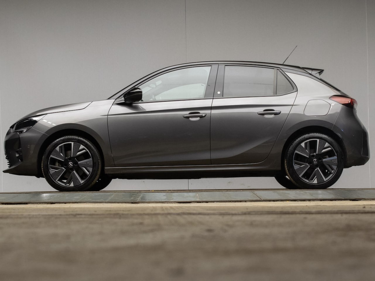 Opel Corsa-e - GS Line 50 kWh Sport (APPLE CARPLAY,NAVI,DIGITALE COCKPIT,CRUISE,SPORTSTOELEN,CAMERA,GETIN - AutoWereld.nl