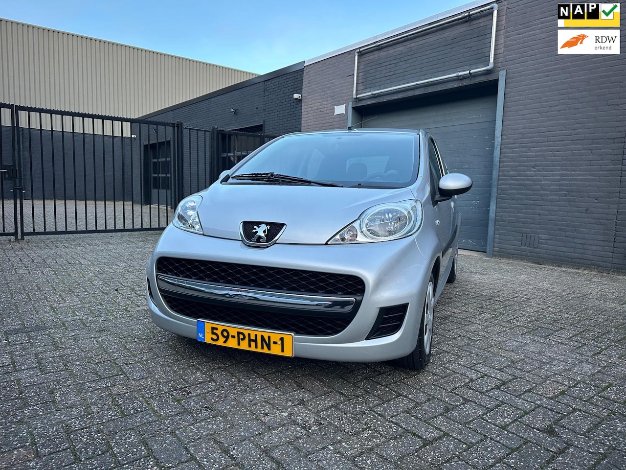 Peugeot 107 - 1.0-12V Millesim 200 Airco Automaat 1E-Eigenaar Dealer onderhouden. - AutoWereld.nl