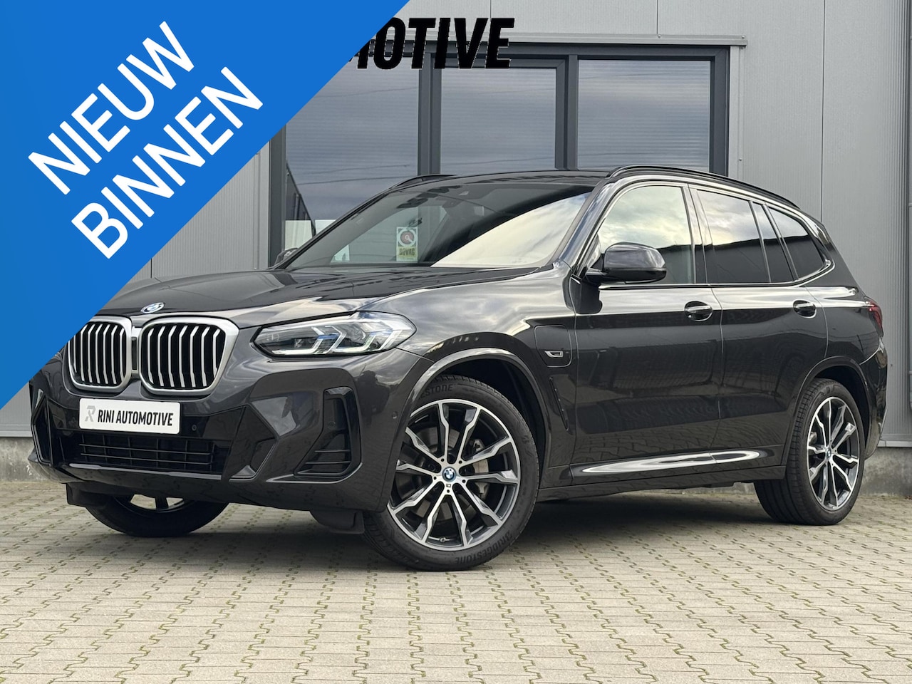 BMW X3 - xDrive30e Business Edition Plus 292 PK | Trekhaak | Keyless | Laser | 20 Inch - AutoWereld.nl