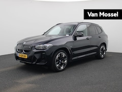 BMW iX3 - High Executive 80 kWh Aut. | M-pakket | Panoramadak | Trekhaak | Leder | Sportstoelen | Vi