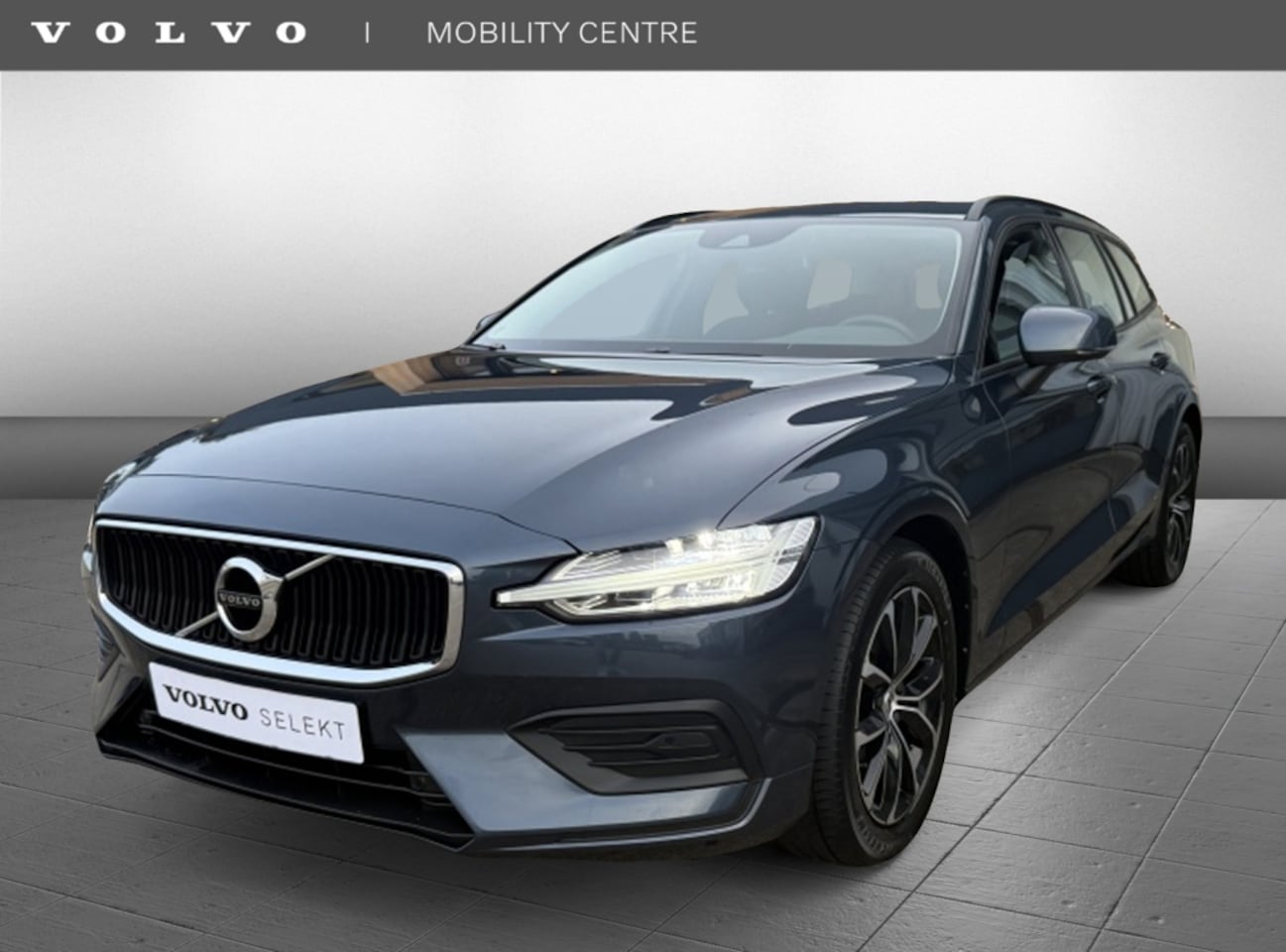 Volvo V60 - B3 Mom. Adv. | Climate Pack | Achteruitrijcamera - AutoWereld.nl