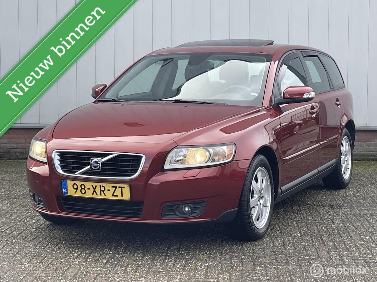 Volvo V50 - 1.8F Edition II | Climate & Cruise control | stoelverwarming | Tr.haak | Schuifdak | - AutoWereld.nl