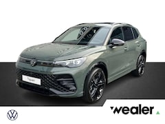 Volkswagen Tiguan - R-Line Edition 1.5 eHybrid 200 kW / 272 PK DSG | Black Style | Trekhaak wegklapbaar | Assi