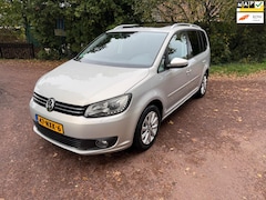 Volkswagen Touran - 1.4 TSI Highline / Navi / Pano / Automaat / Airco / Apk