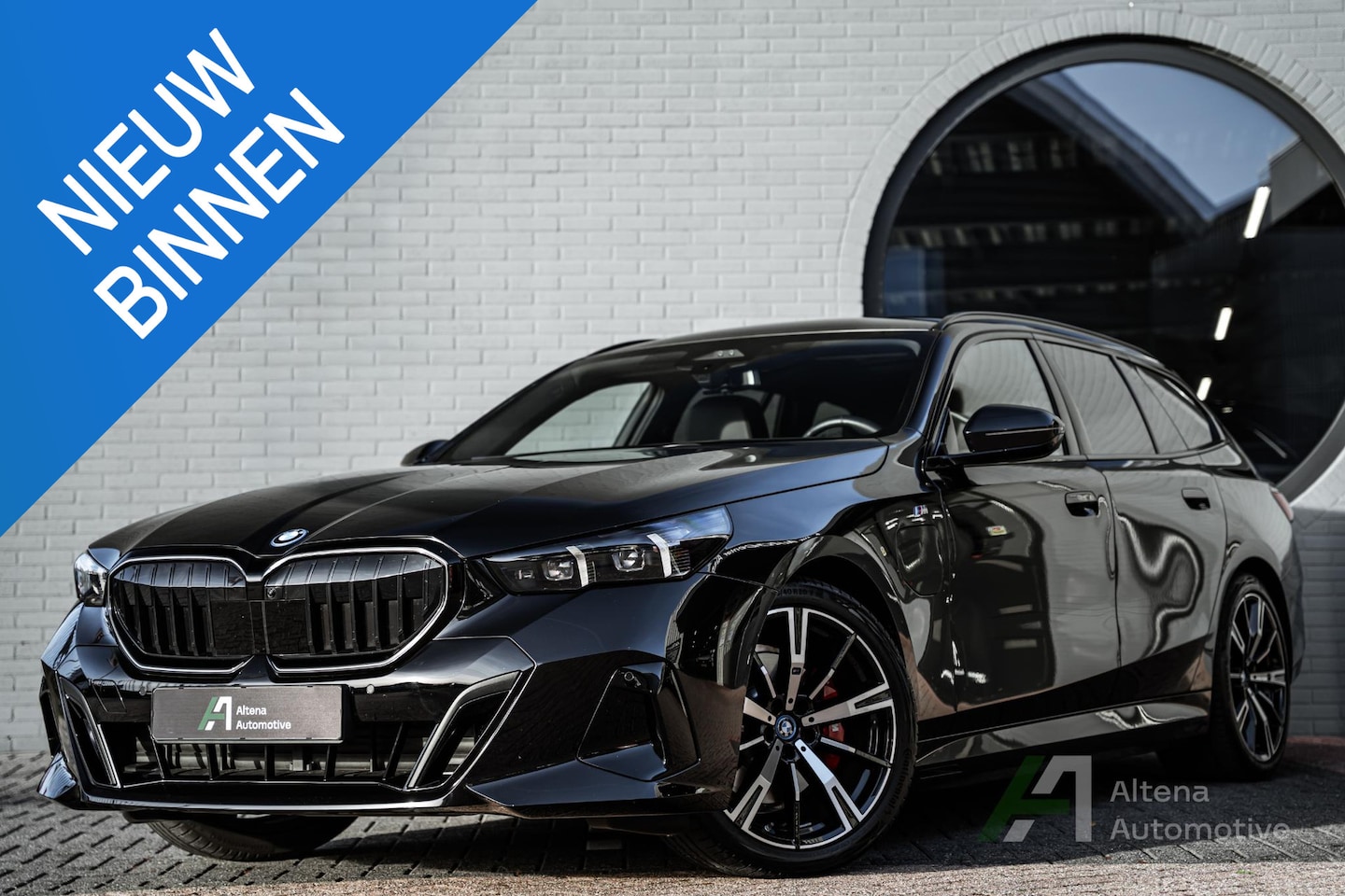 BMW 5-serie Touring - 530e M-sport, comfortstoelen, Panoramadak, head-up, - AutoWereld.nl