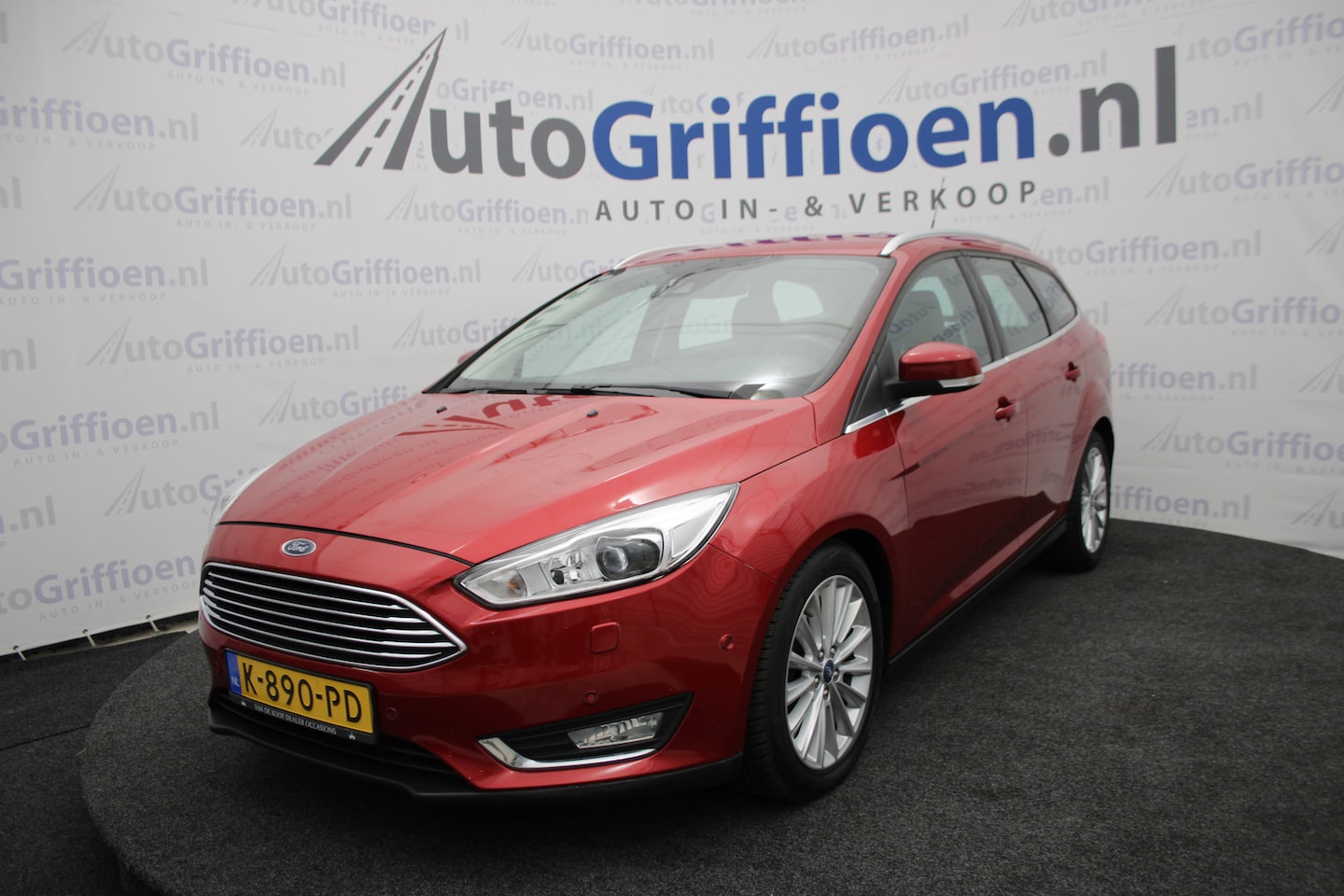 Ford Focus Wagon - 1.0 Trend keurige automaat met trekhaak - AutoWereld.nl